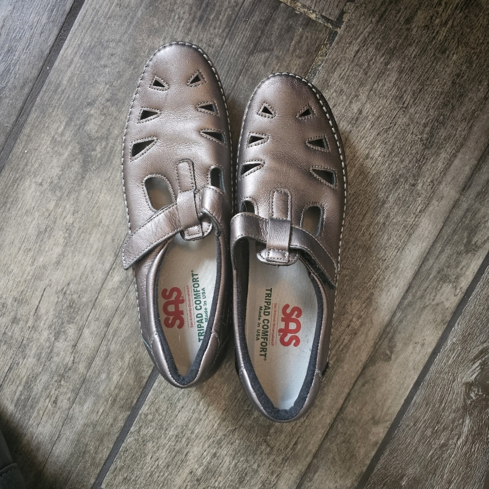 SAS Silver Metallic shoes